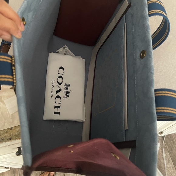 New coach large denim 💙 tote Jacquard Spin Tote 42 - Picture 8 of 10